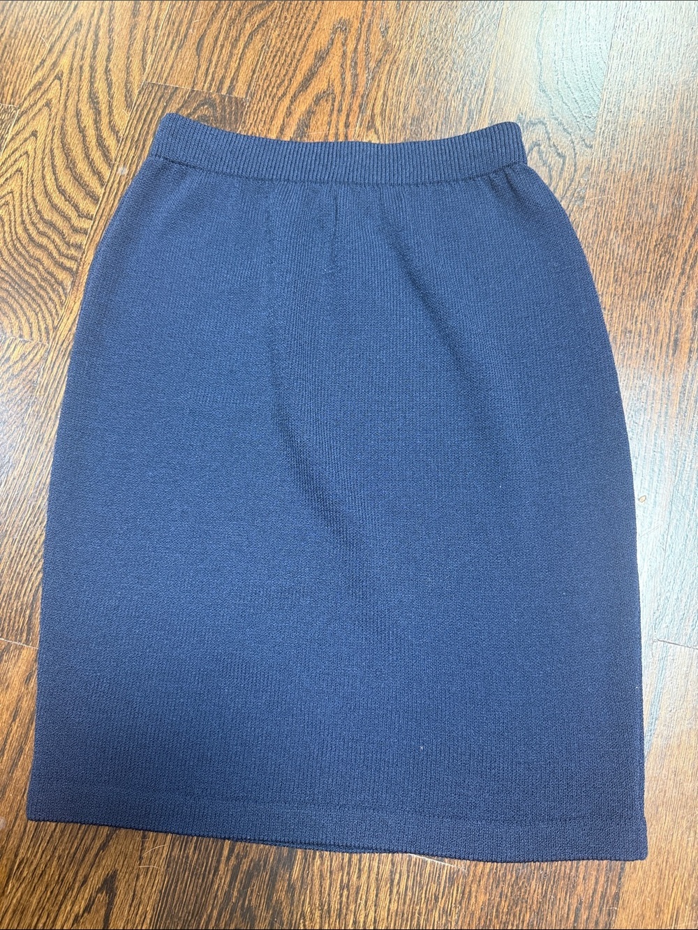 St. John Basics By Marie Gray Santana Knit Skirt Navy Blue Size 2 - Picture 1 of 3